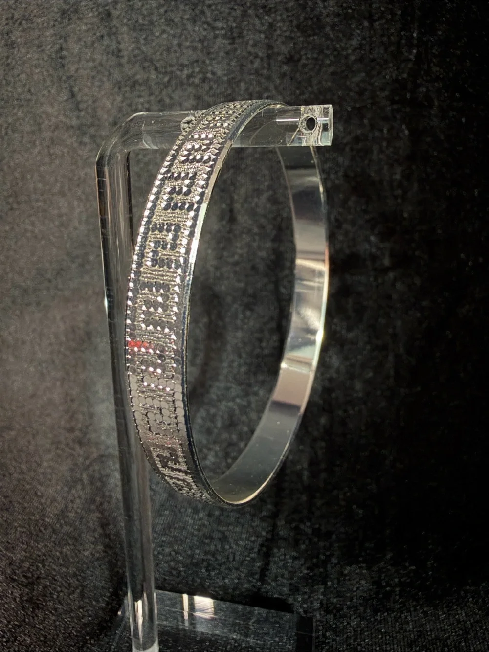 N/A product bangle